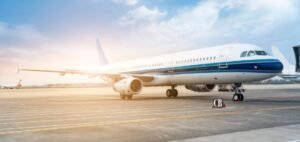 Read more about the article United Airlines Flight Declares Mayday After Engine Failure, Lands Safely at Dulles