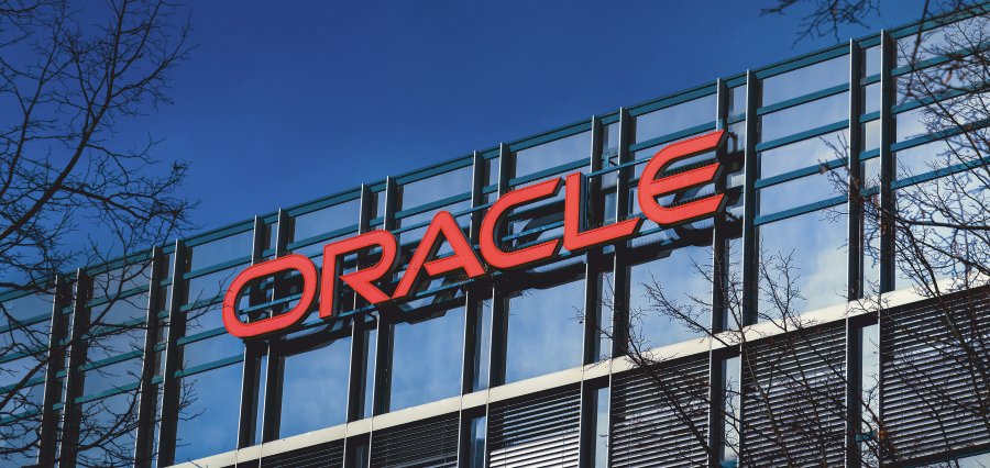 You are currently viewing Oracle Shares Rise as Company Confirms Major Cloud Deal with Meta